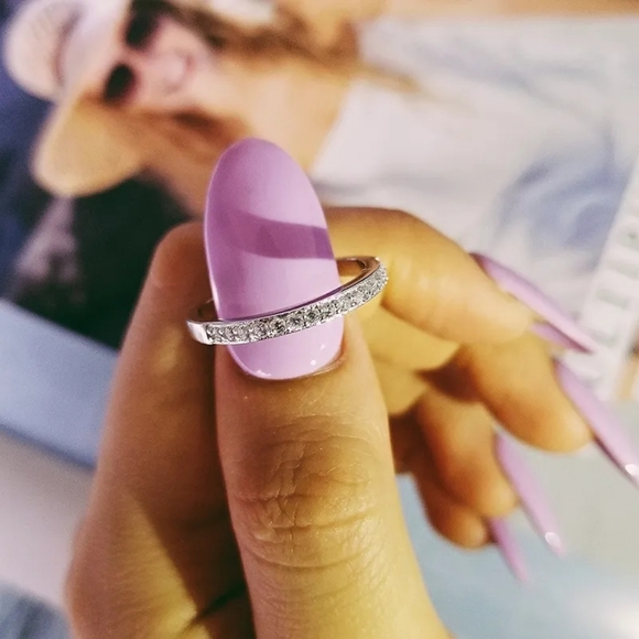 Classic Wedding Diamond Band Ring - Picture 2 of 2